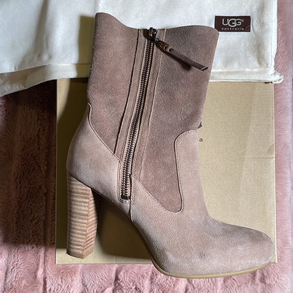 UGG Athena- Size 7.5 Excellent Condition - Picture 5 of 15